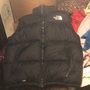 North Face Puffer Black Vest 700
